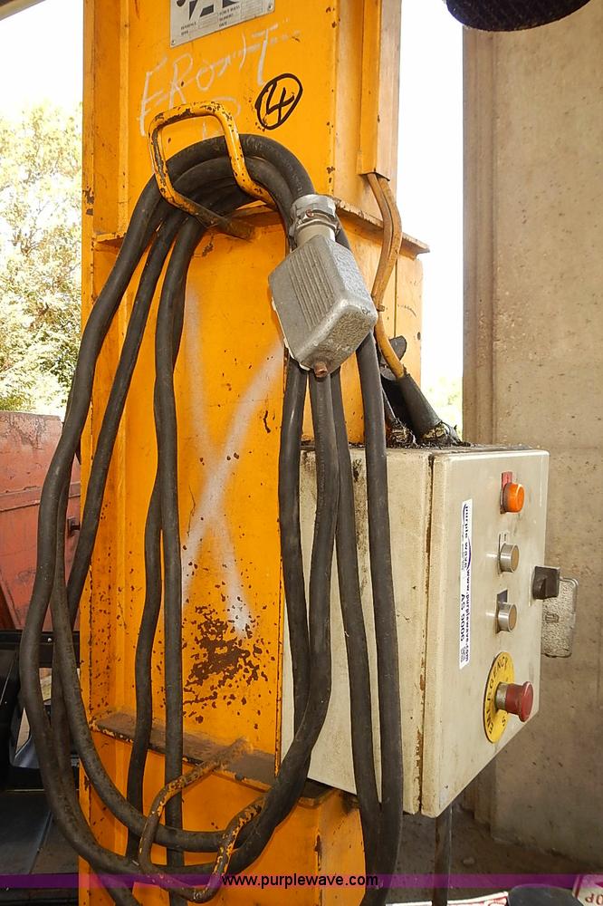 image for item AS9006 1983 Sefac four post wheel lift system