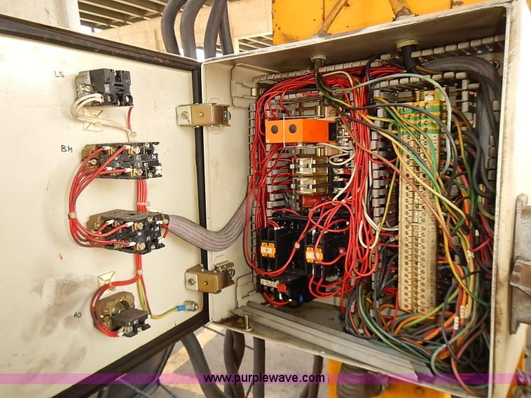 image for item AS9006 1983 Sefac four post wheel lift system