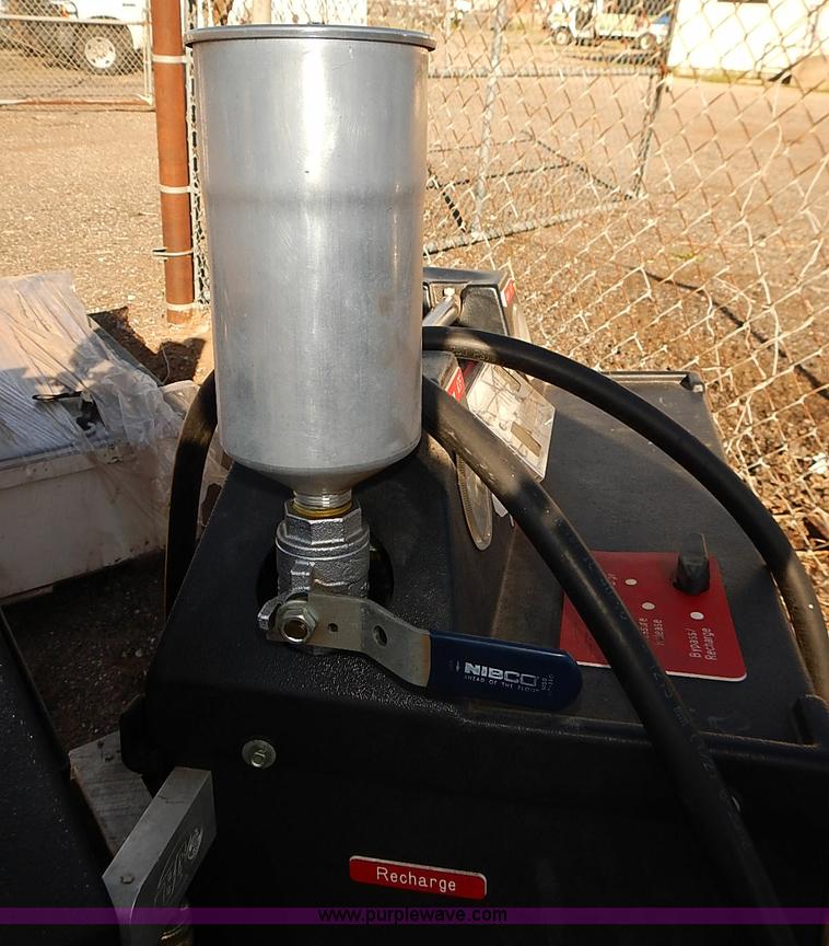 (2) BG transmission flush units in Wichita, KS Item E7748 sold