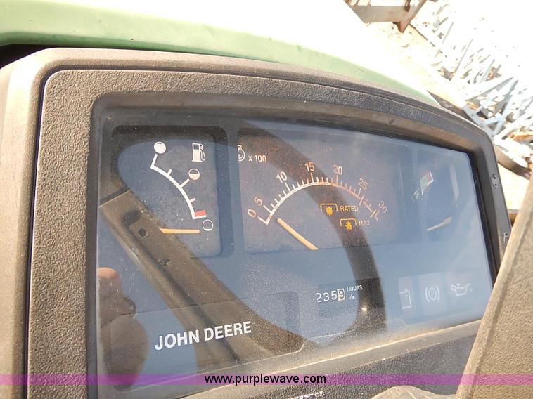 image for item E7751 1995 John Deere 770 tractor