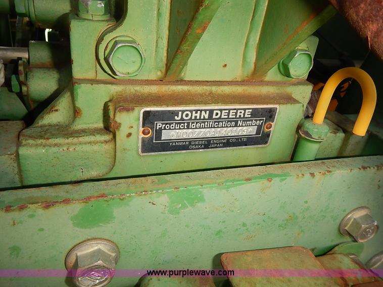 image for item E7751 1995 John Deere 770 tractor