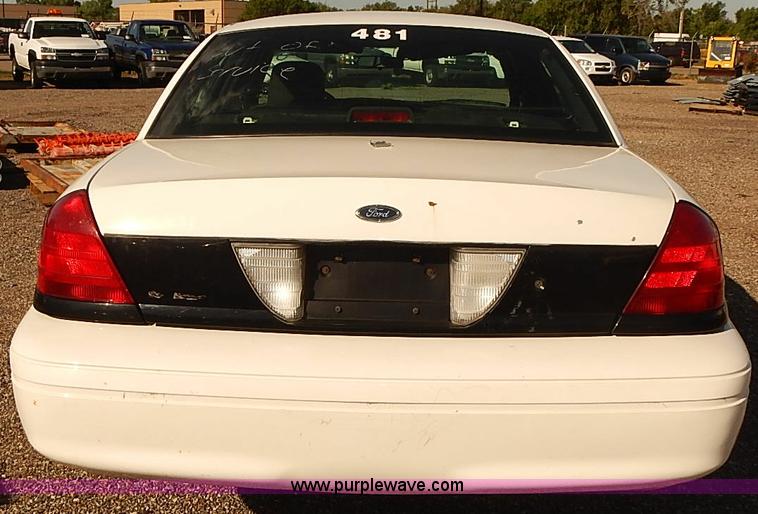 image for item E7758 2006 Ford Crown Victoria Police Interceptor