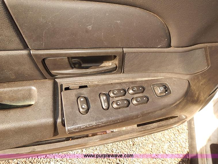 image for item E7758 2006 Ford Crown Victoria Police Interceptor