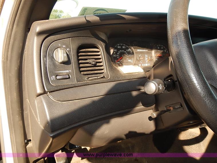 image for item E7758 2006 Ford Crown Victoria Police Interceptor