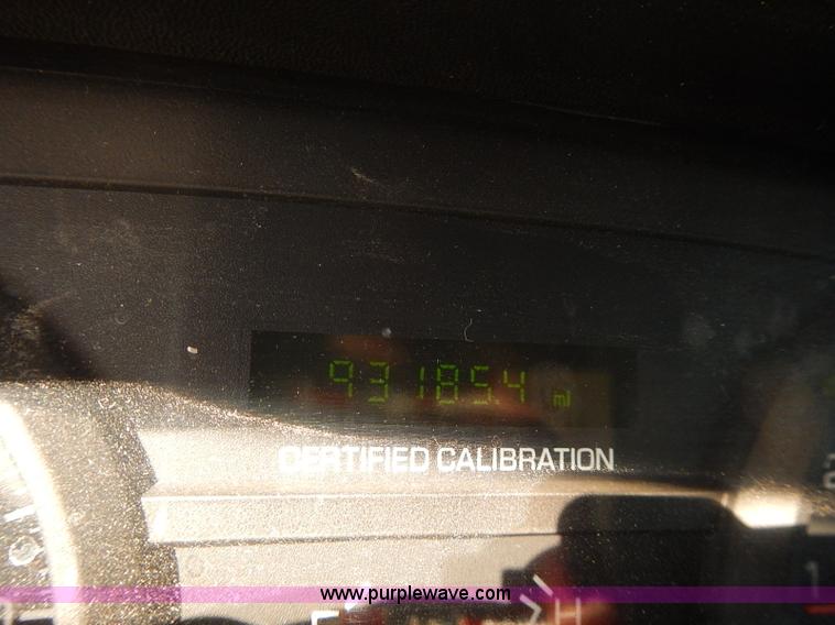 image for item E7758 2006 Ford Crown Victoria Police Interceptor