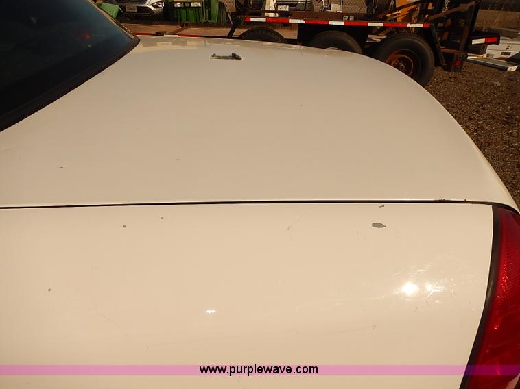 image for item E7758 2006 Ford Crown Victoria Police Interceptor