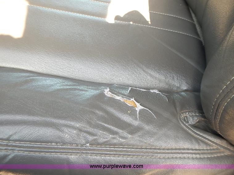 image for item E7760 2003 Chevrolet Express 2500 Cargo van