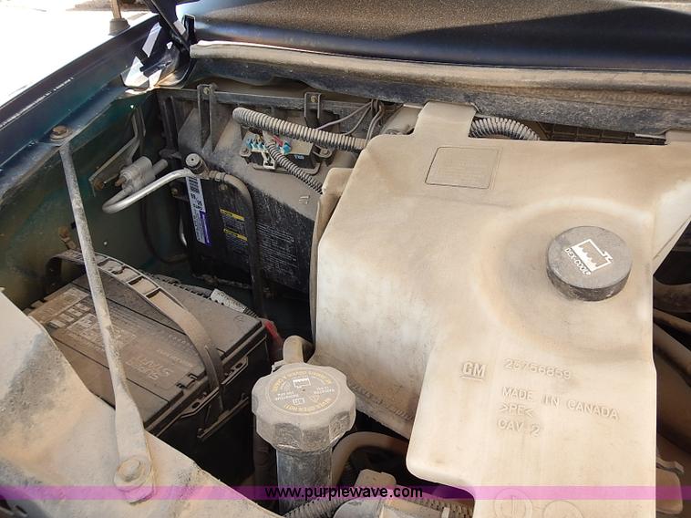 image for item E7760 2003 Chevrolet Express 2500 Cargo van