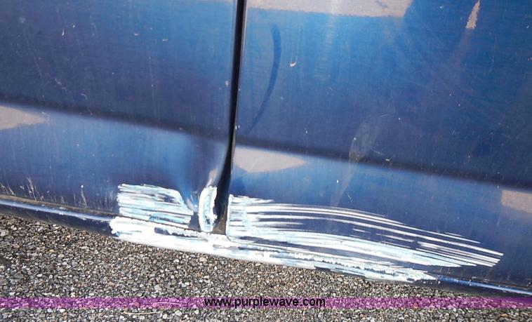 image for item E7760 2003 Chevrolet Express 2500 Cargo van