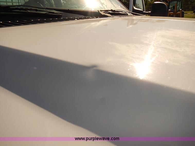 image for item E7761 2006 Ford F250 Super Duty XL SuperCab utility truck