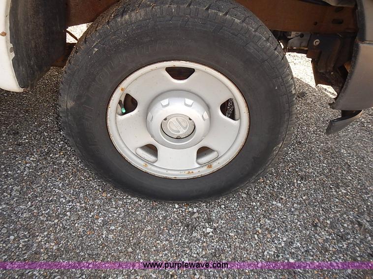 image for item E7761 2006 Ford F250 Super Duty XL SuperCab utility truck