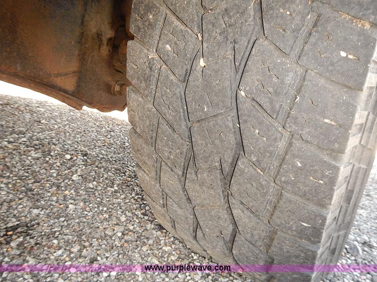 image for item E7761 2006 Ford F250 Super Duty XL SuperCab utility truck