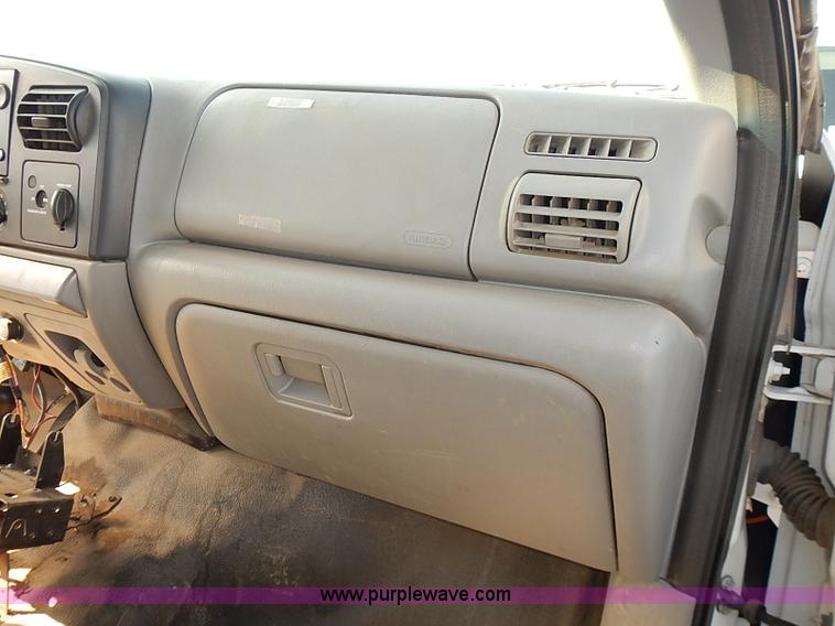 image for item E7761 2006 Ford F250 Super Duty XL SuperCab utility truck