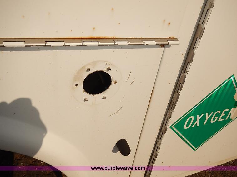 image for item E7761 2006 Ford F250 Super Duty XL SuperCab utility truck