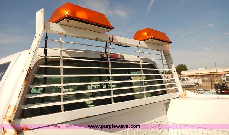 image for item E7761 2006 Ford F250 Super Duty XL SuperCab utility truck