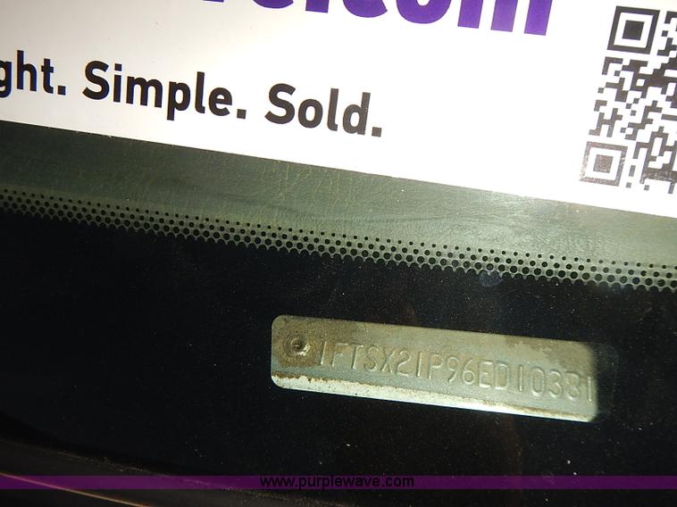 image for item E7761 2006 Ford F250 Super Duty XL SuperCab utility truck