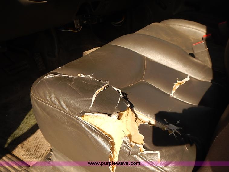 image for item E7762 2005 Chevrolet Silverado 2500HD Ext. Cab utility truck