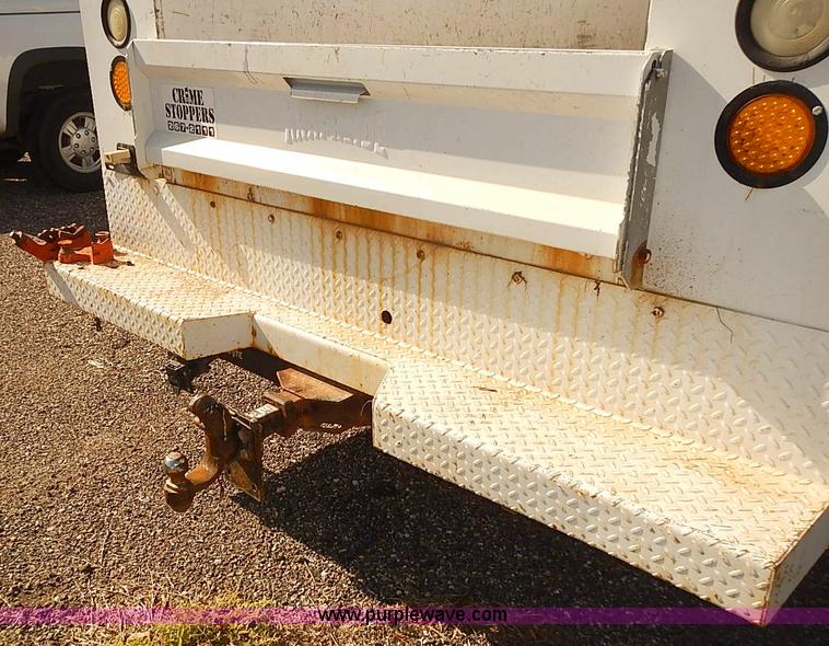 image for item E7762 2005 Chevrolet Silverado 2500HD Ext. Cab utility truck