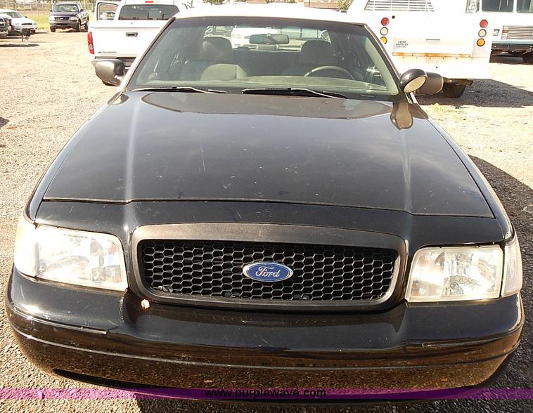 image for item E7763 2009 Ford Crown Victoria Police Interceptor