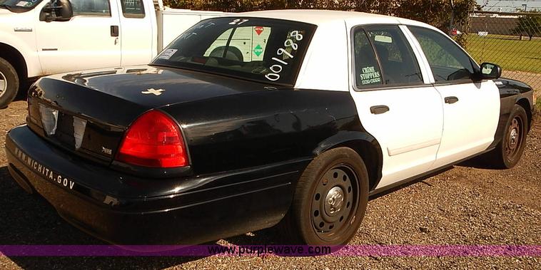 image for item E7763 2009 Ford Crown Victoria Police Interceptor