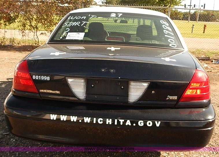 image for item E7763 2009 Ford Crown Victoria Police Interceptor