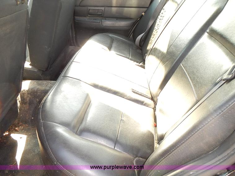 image for item E7763 2009 Ford Crown Victoria Police Interceptor