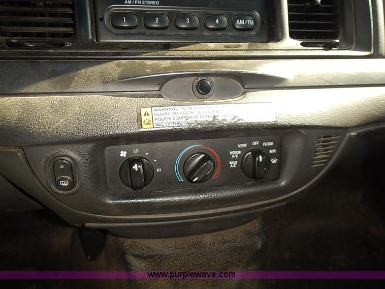 image for item E7763 2009 Ford Crown Victoria Police Interceptor