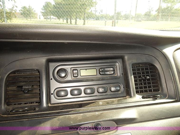 image for item E7763 2009 Ford Crown Victoria Police Interceptor