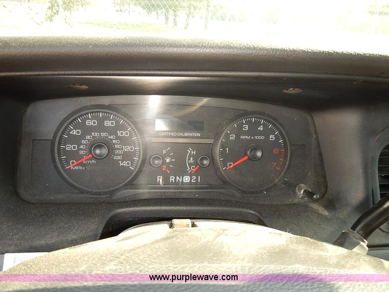 image for item E7763 2009 Ford Crown Victoria Police Interceptor