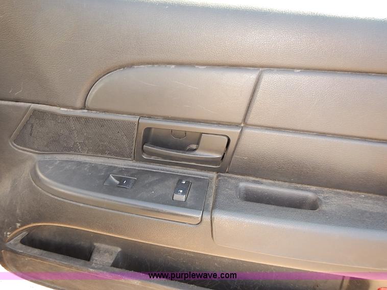 image for item E7763 2009 Ford Crown Victoria Police Interceptor