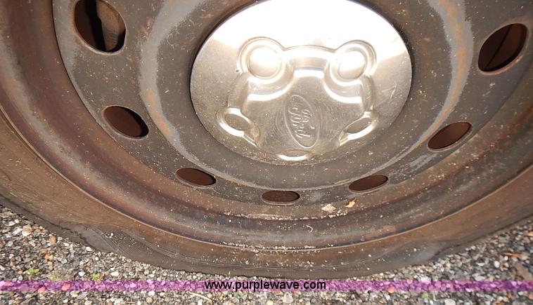 image for item E7763 2009 Ford Crown Victoria Police Interceptor