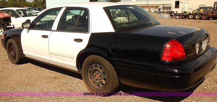 image for item E7766 2009 Ford Crown Victoria Police Interceptor