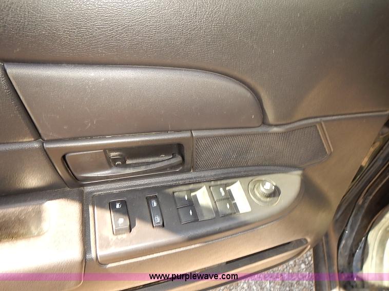 image for item E7766 2009 Ford Crown Victoria Police Interceptor