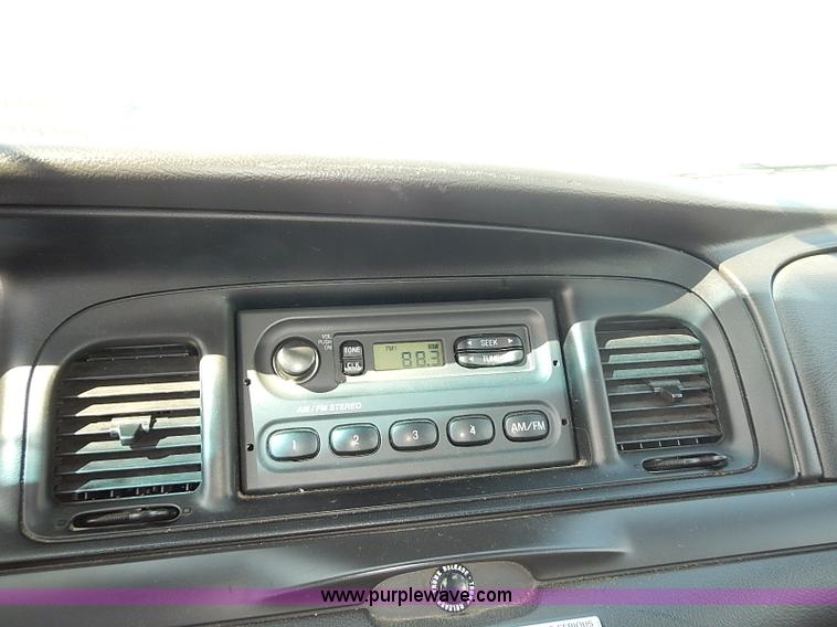 image for item E7766 2009 Ford Crown Victoria Police Interceptor