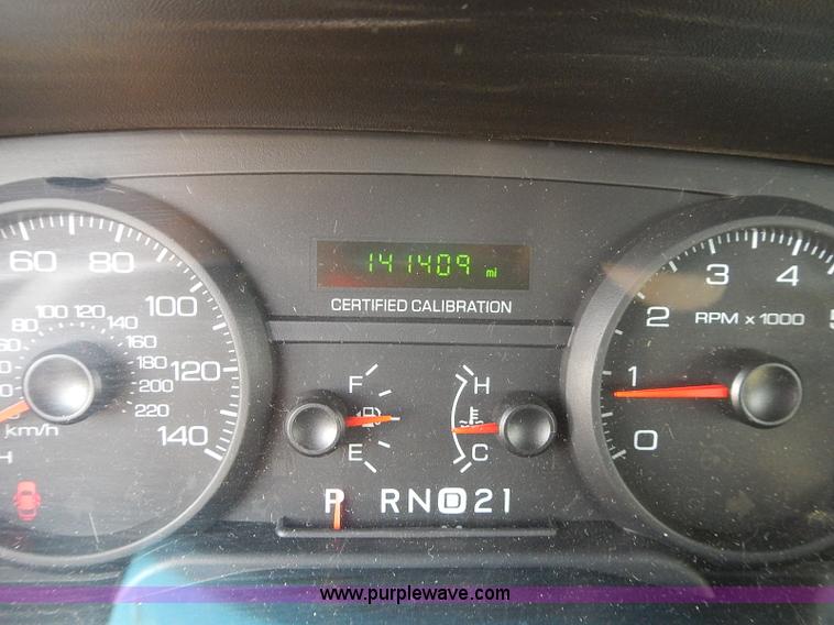 image for item E7766 2009 Ford Crown Victoria Police Interceptor