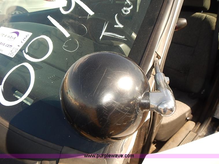 image for item E7766 2009 Ford Crown Victoria Police Interceptor