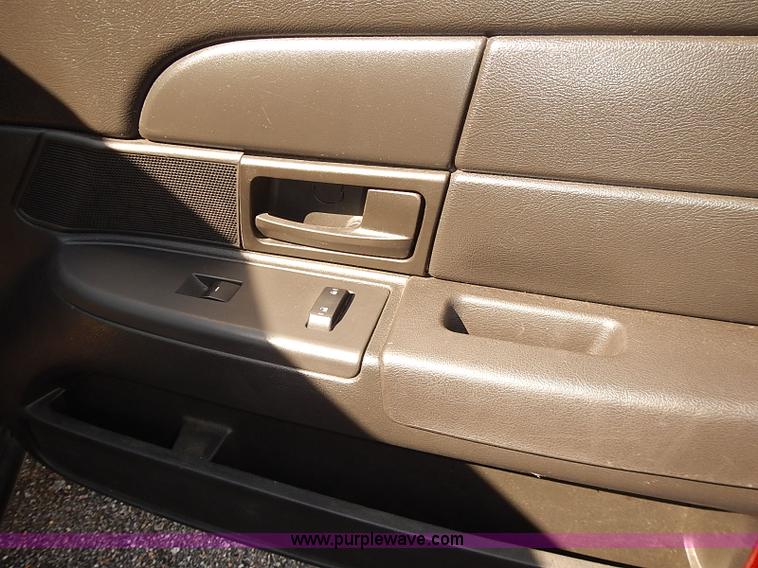 image for item E7766 2009 Ford Crown Victoria Police Interceptor