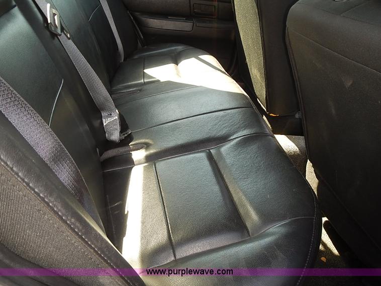 image for item E7766 2009 Ford Crown Victoria Police Interceptor