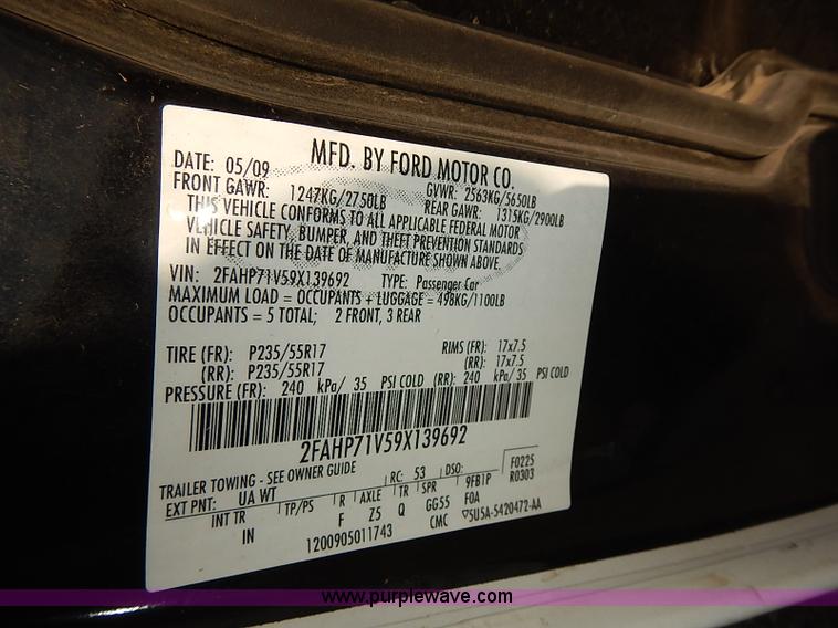 image for item E7766 2009 Ford Crown Victoria Police Interceptor