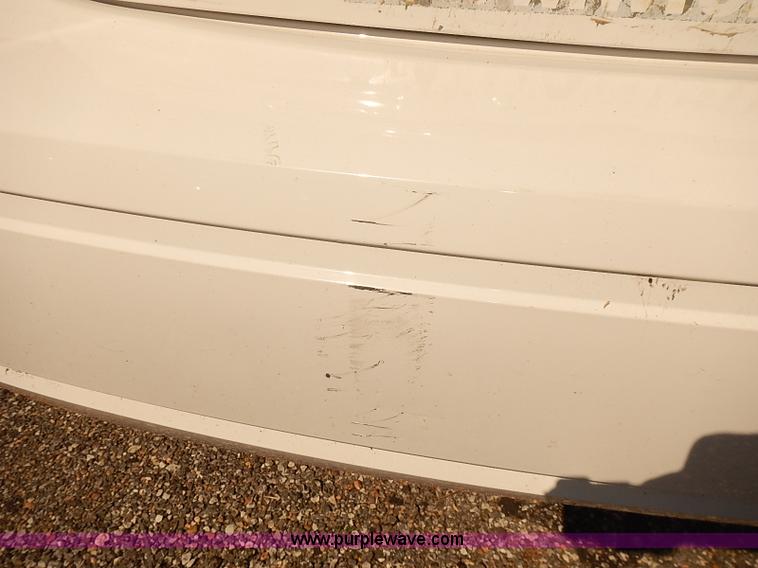 image for item E7767 2006 Ford Taurus SE