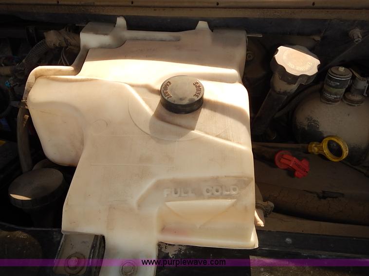 image for item E7769 2002 Chevrolet Express 1500 Cargo van