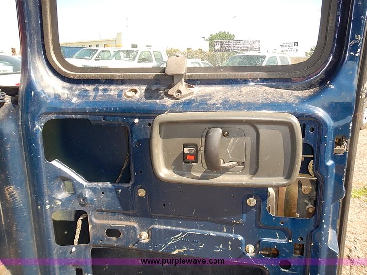 image for item E7769 2002 Chevrolet Express 1500 Cargo van