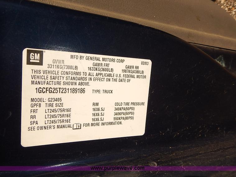 image for item E7770 2003 Chevrolet Express 2500 Cargo van