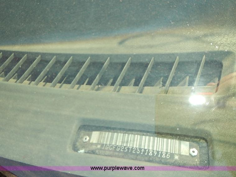 image for item E7770 2003 Chevrolet Express 2500 Cargo van