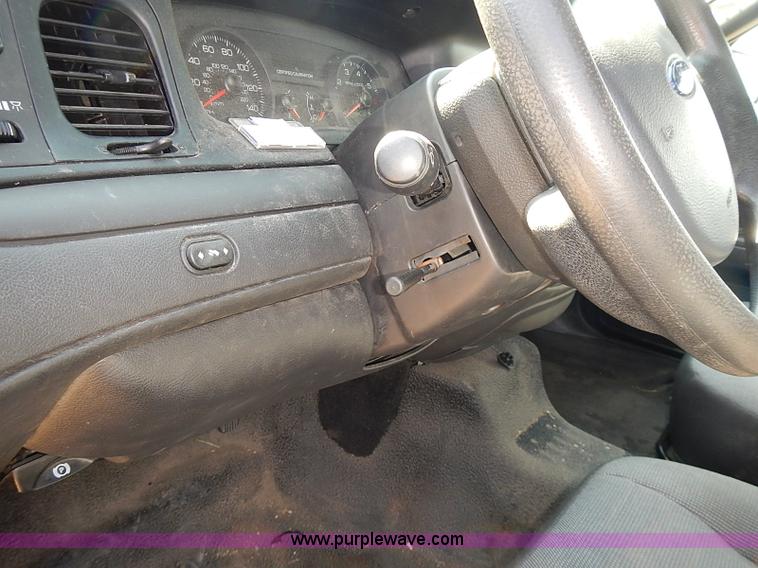 image for item E7771 2011 Ford Crown Victoria Police Interceptor