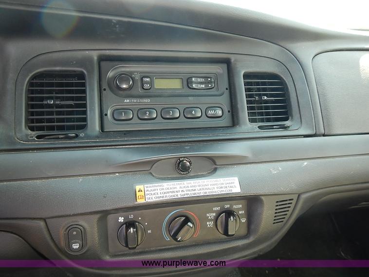 image for item E7771 2011 Ford Crown Victoria Police Interceptor