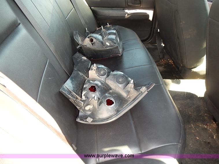 image for item E7771 2011 Ford Crown Victoria Police Interceptor