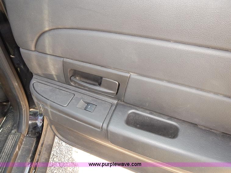 image for item E7771 2011 Ford Crown Victoria Police Interceptor