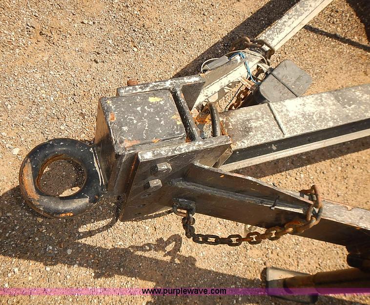 image for item E7773 1992 JFW W3DW6 equipment trailer