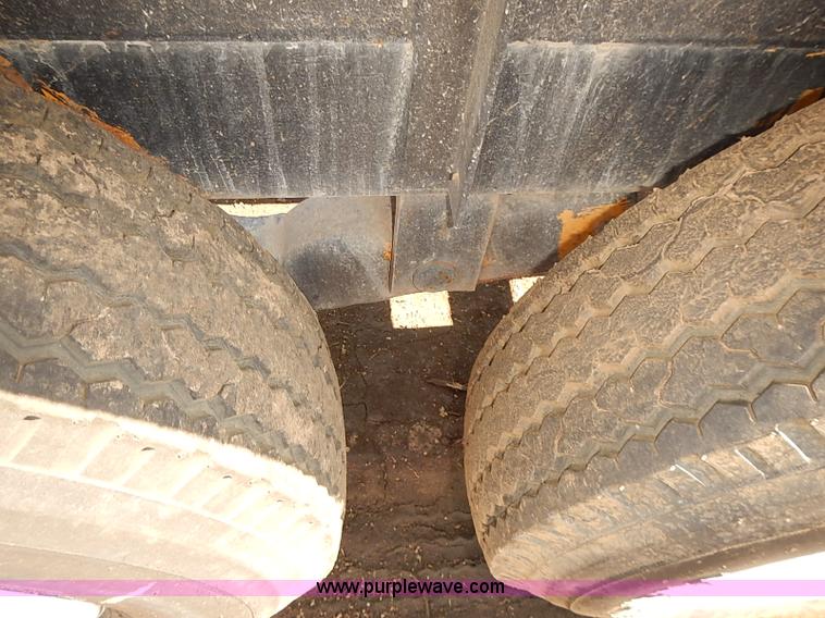 image for item E7773 1992 JFW W3DW6 equipment trailer